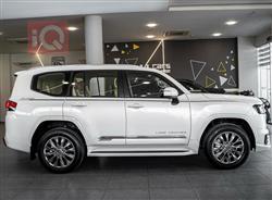 تۆیۆتا لاند کروزەر